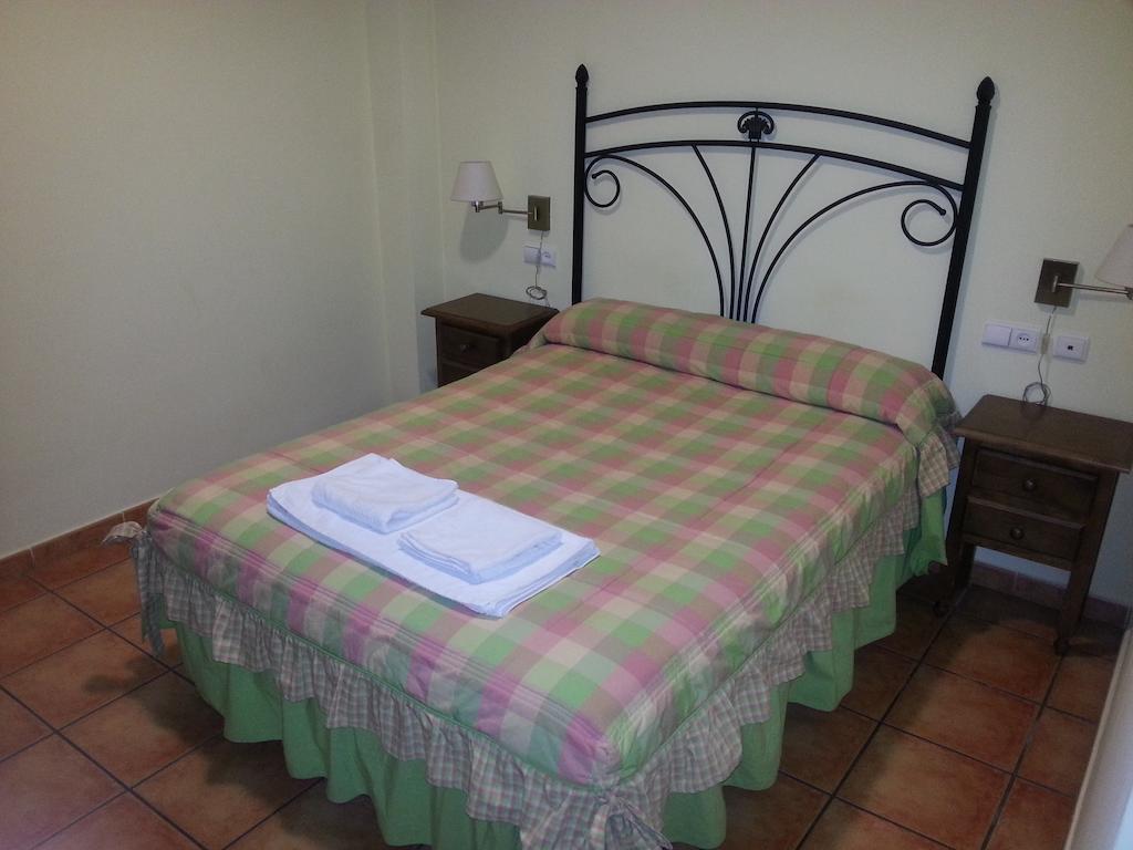 Hostal Las Tres Jotas Alcaracejos Номер фото