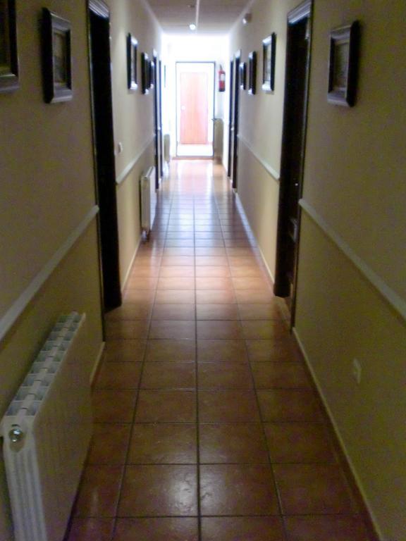 Hostal Las Tres Jotas Alcaracejos Екстер'єр фото