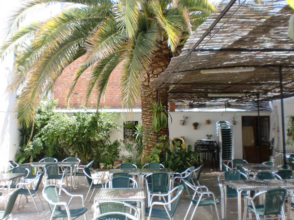 Hostal Las Tres Jotas Alcaracejos Екстер'єр фото