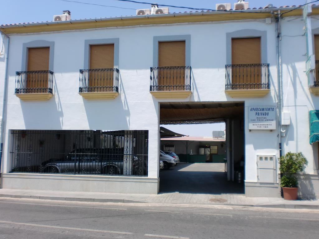 Hostal Las Tres Jotas Alcaracejos Екстер'єр фото