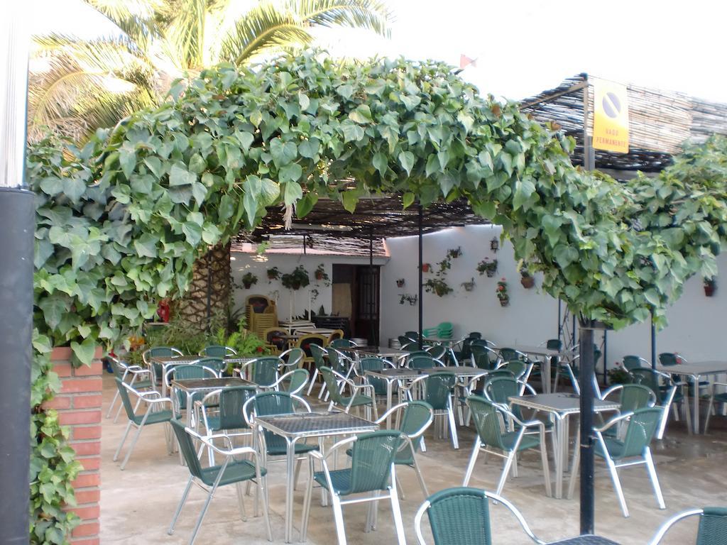 Hostal Las Tres Jotas Alcaracejos Екстер'єр фото