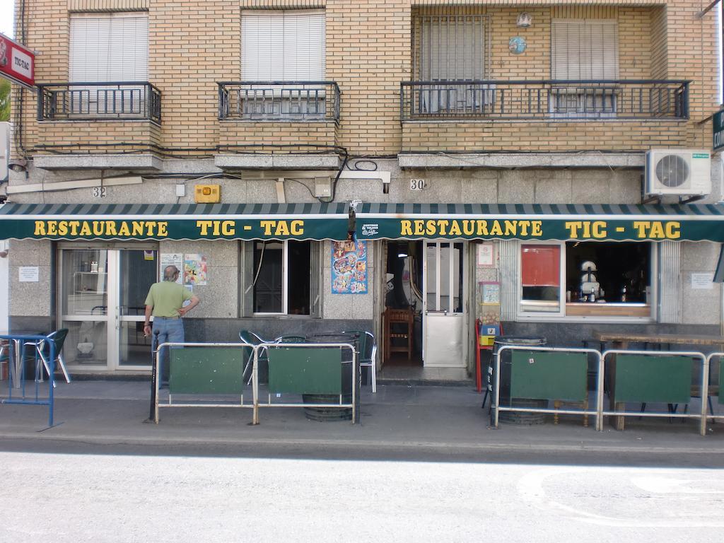 Hostal Las Tres Jotas Alcaracejos Екстер'єр фото